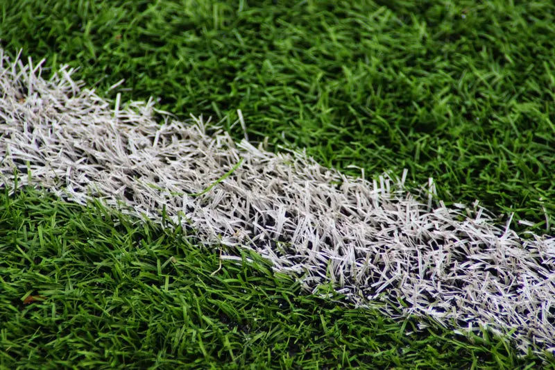 Gazon synthétique football de qualité, parfait pour terrain de foot intérieur ou extérieur